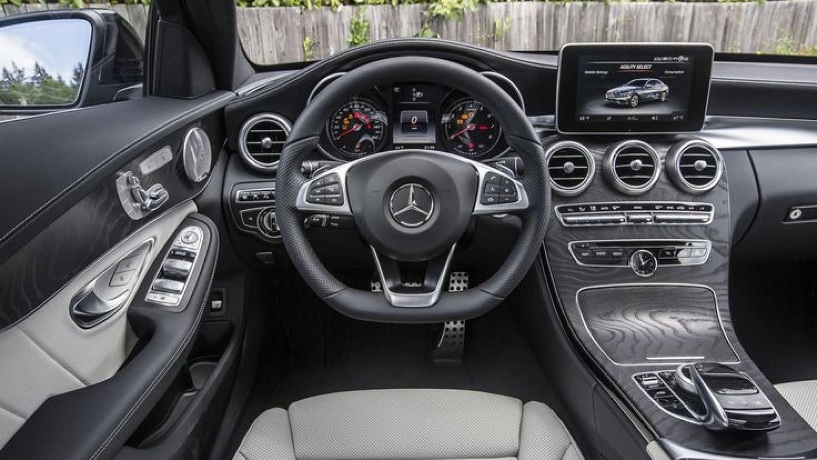 Mercedes Benz 4MATIC
